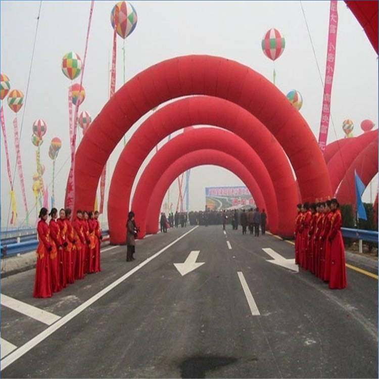 水城商场开业纯红拱门